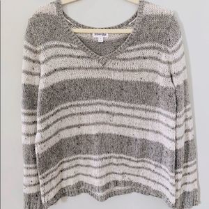 Sparkling striped v-neck sweater  L